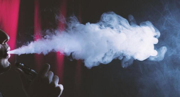 Unveiling the Medicinal Potential: Can Smoking Kits Serve as Therapy?